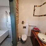 Hillside View House With Garden, Private Parking, Quiet Location - 12 Min To Old Town Anytime, Long Welcome *