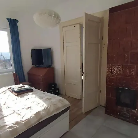 Hillside View House With Garden, Private Parking, Quiet Location - 12 Min To Old Town Anytime, Long Welcome 度假居 *