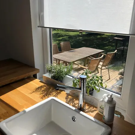 Hillside View House With Garden, Private Parking, Quiet Location - 12 Min To Old Town Anytime, Long Welcome 度假居 *