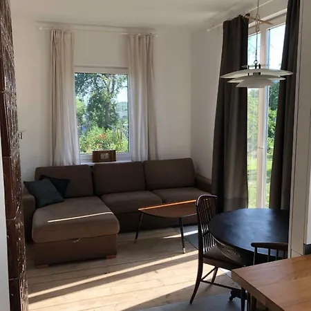 Hillside View House With Garden, Private Parking, Quiet Location - 12 Min To Old Town Anytime, Long Welcome Feriehus Vilnius